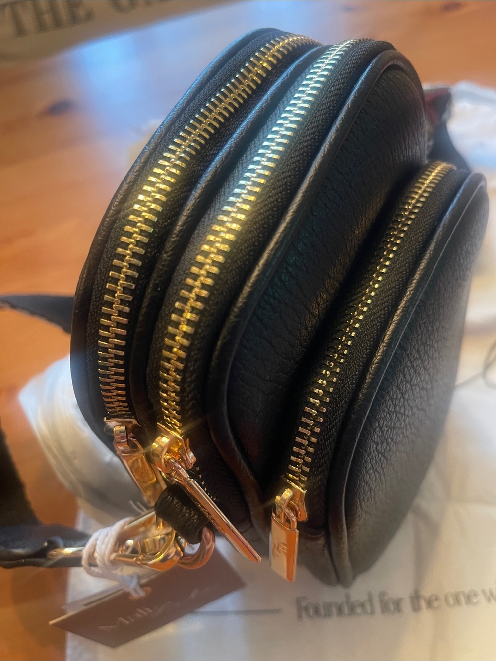 Mali + Lili Josie Triple Zip Vegan Leather Crossbody Bag Black 2 Straps NWT - Picture 3 of 10